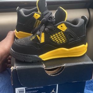 Jordan Retro 4